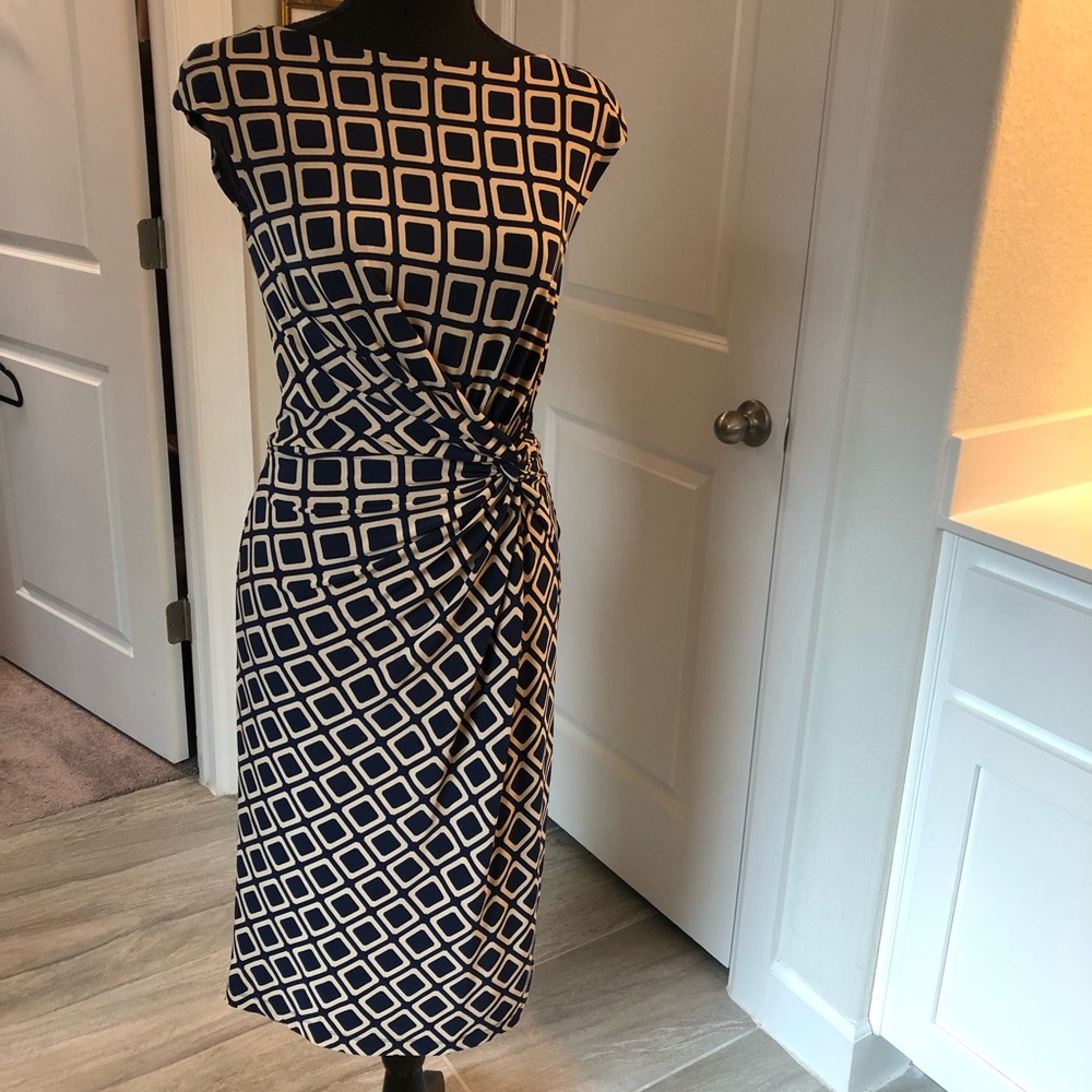 NWOT Ralph Lauren dress size 2, under knee length